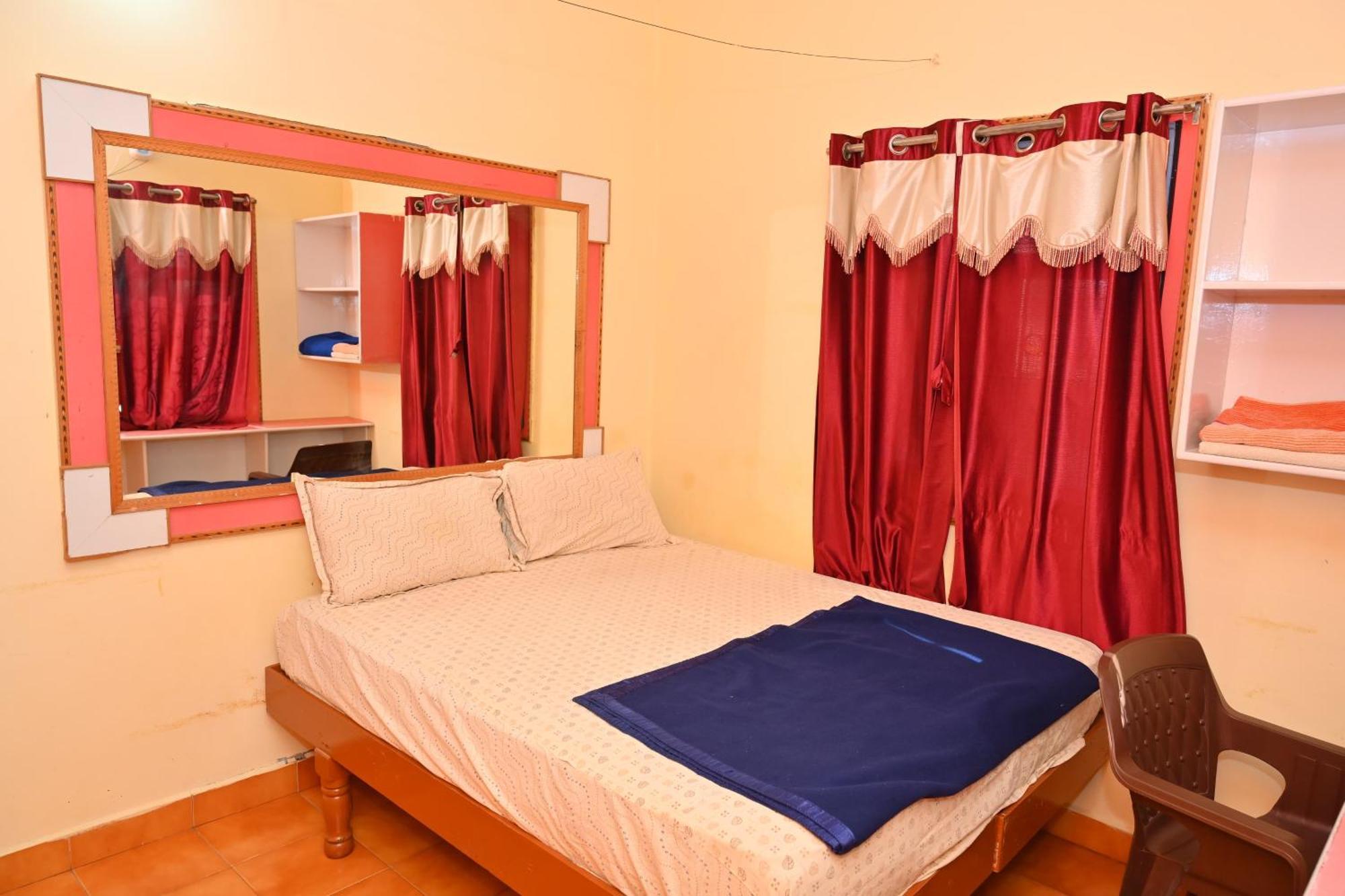 Gopi Guest House Hampi Ruang foto